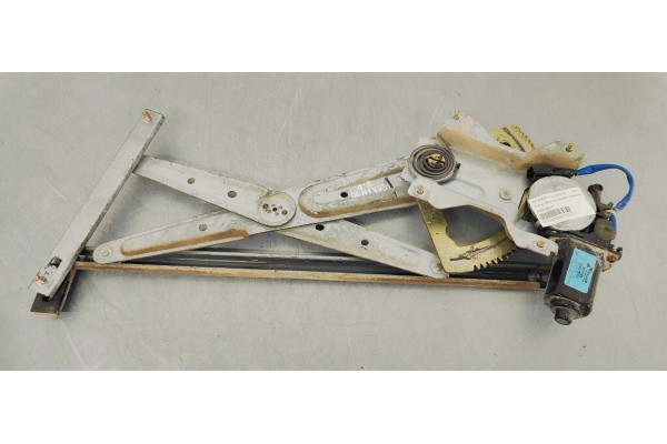 Recambio de elevalunas delantero derecho para kia sorento 2.5 crdi ex referencia OEM IAM 824603E000  