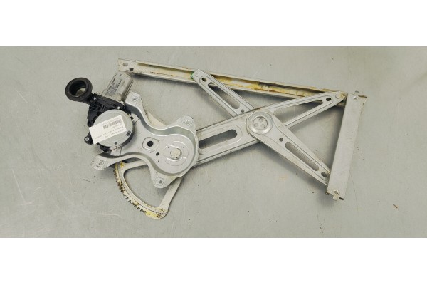 Recambio de elevalunas delantero derecho para toyota auris 1.6 i 132 referencia OEM IAM 857100D100  