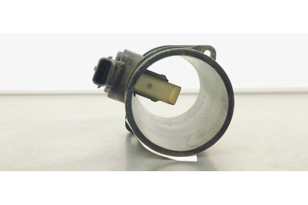 Recambio de caudalimetro para renault megane iii coupe 1.5 dci 110 fap referencia OEM IAM 8200682558B  