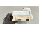Recambio de caja reles / fusibles para toyota auris 1.6 i 132 referencia OEM IAM 8273012X70A  
