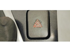 Recambio de consola central para toyota auris 1.6 i 132 referencia OEM IAM 5540502430  