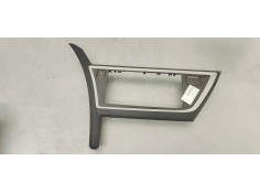 Recambio de consola central para toyota auris 1.6 i 132 referencia OEM IAM 5540502430  