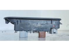 Recambio de mando elevalunas delantero izquierdo para renault scenic ii emotion referencia OEM IAM 156018070  