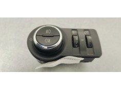 Recambio de mando luces para opel insignia berlina 2.0cdti 130 fap referencia OEM IAM 13268702  