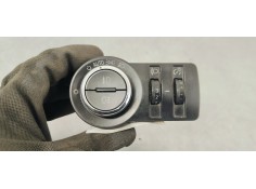 Recambio de mando luces para opel insignia berlina 2.0cdti 130 fap referencia OEM IAM 13268702  