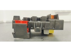 Recambio de caja reles / fusibles para opel vectra c berlina comfort referencia OEM IAM 13205774  