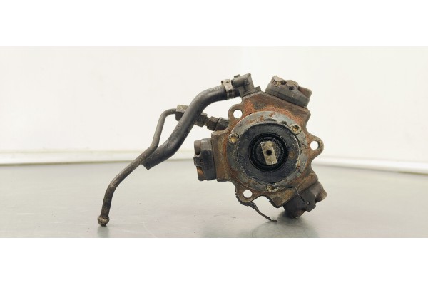 Recambio de bomba inyeccion para opel corsa c referencia OEM IAM 55185549  