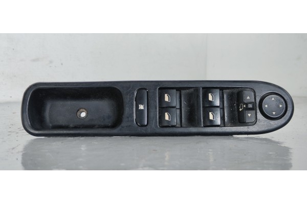 Recambio de mando elevalunas delantero izquierdo para peugeot 407 2.0 16v hdi fap referencia OEM IAM 96468704XT  