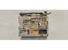 Recambio de caja reles / fusibles para peugeot 3008 1.6 hdi 112 fap referencia OEM IAM 9675877980  