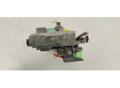 Recambio de caja reles / fusibles para peugeot 3008 1.6 hdi 112 fap referencia OEM IAM 9675877980  