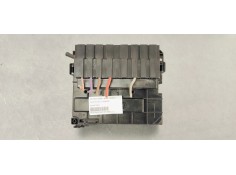 Recambio de caja reles / fusibles para peugeot 3008 1.6 hdi 112 fap referencia OEM IAM 9675877980  