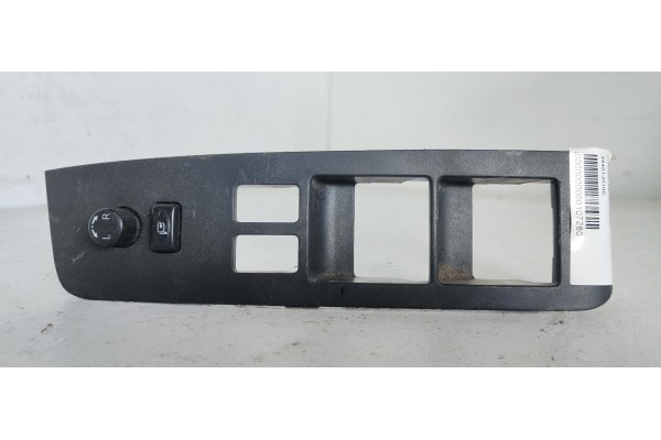Recambio de mando retrovisor para nissan x-trail (t31) se referencia OEM IAM 25401JH10C  