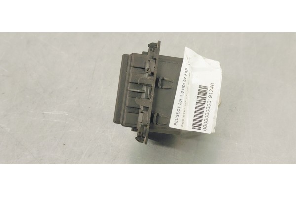 Recambio de resistencia calefaccion para peugeot 208 1.6 hdi 92 fap referencia OEM IAM   