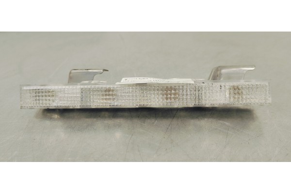 Recambio de luz central de freno para toyota auris 1.4d4d 90 fap referencia OEM IAM   