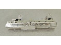 Recambio de luz central de freno para toyota auris 1.4d4d 90 fap referencia OEM IAM   