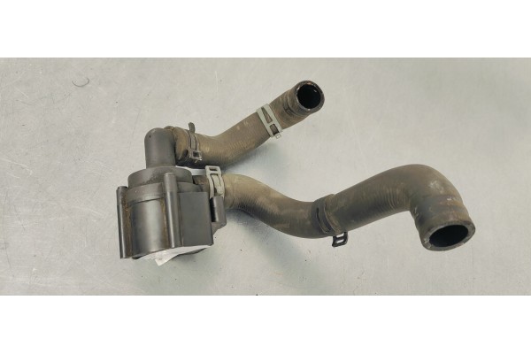 Recambio de bomba agua para audi q5 (8r) 2.0 tdi referencia OEM IAM 5N0965561  