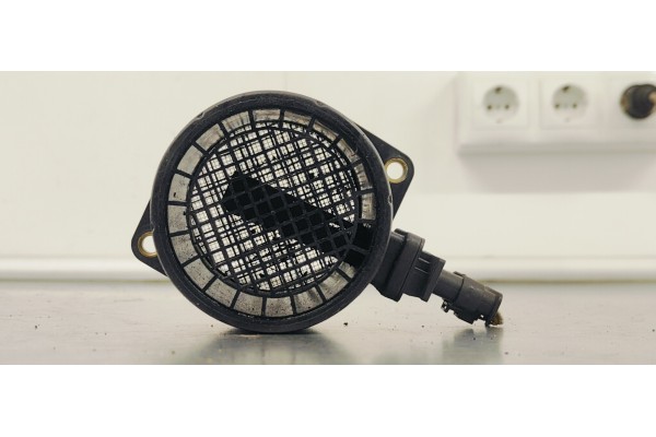 Recambio de caudalimetro para kia sorento 2.5 crdi ex referencia OEM IAM 2816427800  