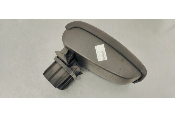 Recambio de apoyabrazos central para nissan juke (f15) 1.2 i turbo 115 referencia OEM IAM   