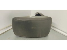 Recambio de apoyabrazos central para nissan juke (f15) 1.2 i turbo 115 referencia OEM IAM   