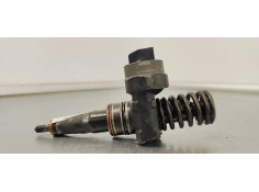 Recambio de inyector para volkswagen golf iv berlina (1j1) 1.9 tdi referencia OEM IAM 038130073F  