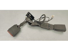 Recambio de enganche cinturon trasero central para peugeot 3008 1.6 hdi 112 fap referencia OEM IAM 9681985380  