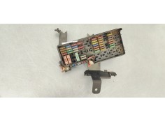 CAJA RELES / FUSIBLES A1645400272 