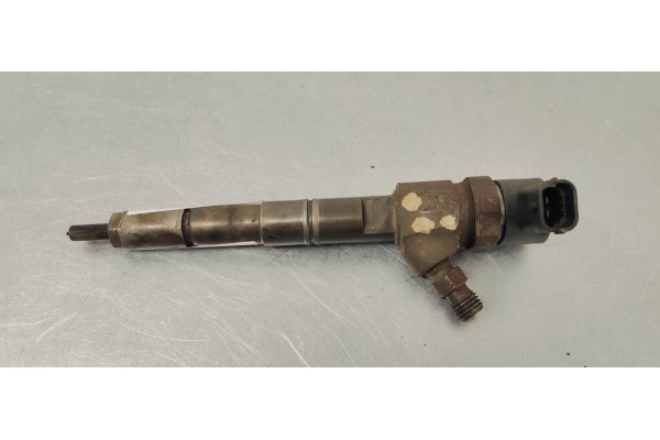 Recambio de inyector para opel insignia berlina 2.0cdti 130 fap referencia OEM IAM 0445110327  