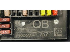 Recambio de caja reles / fusibles para opel astra j lim. 1.6 i 115 referencia OEM IAM 13302310  