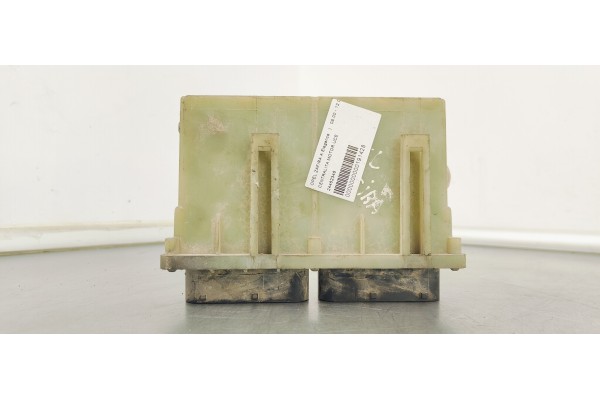 Recambio de centralita motor uce para opel zafira a elegance referencia OEM IAM 24462346  