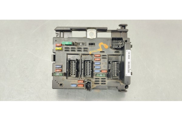 Recambio de caja reles / fusibles para peugeot 307 (s1) xs referencia OEM IAM 9657608780  
