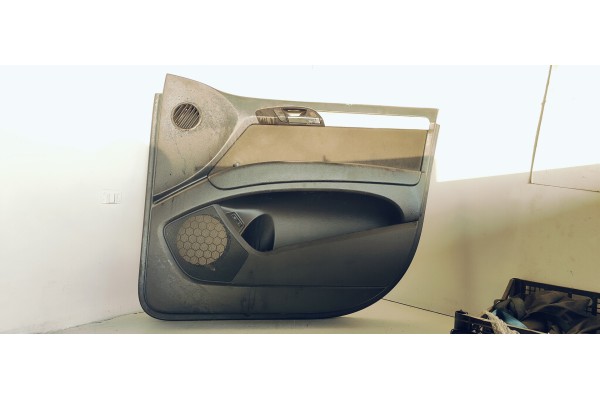 Recambio de guarnecido puerta delantera derecha para audi q7 (4l) 3.0 tdi referencia OEM IAM 4L1867106  