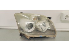 Recambio de faro derecho para toyota avensis wagon (t25) 2.2 d4d 180 referencia OEM IAM   