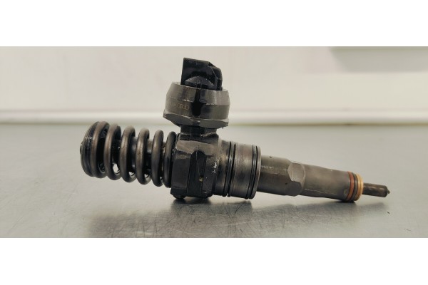 Recambio de inyector para seat leon (1p1) sport referencia OEM IAM 038130073AG  