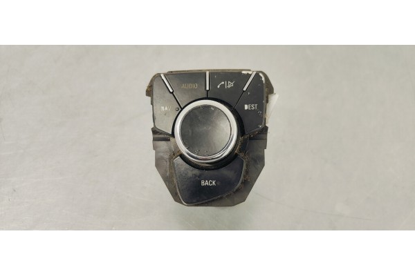 Recambio de mando multifuncion para opel insignia berlina 2.0cdti 130 fap referencia OEM IAM 13310070  