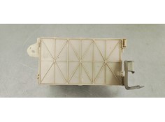 Recambio de caja reles / fusibles para toyota rav 4 (a2) 2.0 d4d 115 4x4 referencia OEM IAM 8273342081  