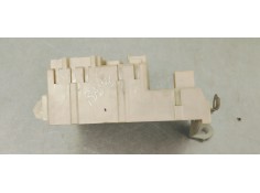 Recambio de caja reles / fusibles para toyota rav 4 (a2) 2.0 d4d 115 4x4 referencia OEM IAM 8273342081  