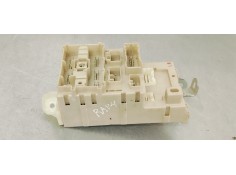 Recambio de caja reles / fusibles para toyota rav 4 (a2) 2.0 d4d 115 4x4 referencia OEM IAM 8273342081  