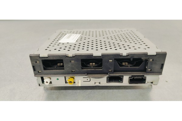 Recambio de sistema audio / radio cd para audi a6 berlina (4f2) 2.0 tdi 140 referencia OEM IAM 4F0035541  