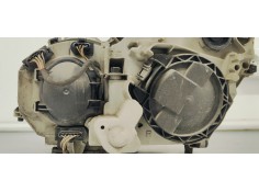 Recambio de faro derecho para mercedes-benz clase c (w203) berlina 220 cdi (203.006) referencia OEM IAM A2038203861  