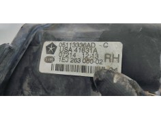Recambio de faro derecho para chrysler grand voyager limited referencia OEM IAM   
