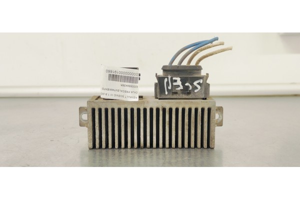 Recambio de caja precalentamiento para renault scenic iii 1.9 dci 130 referencia OEM IAM 8200558438A  