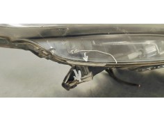 Recambio de faro derecho para renault scenic iii 1.9 dci 130 referencia OEM IAM 260100023R  