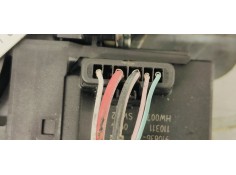 Recambio de elevalunas delantero derecho para renault scenic iii 1.9 dci 130 referencia OEM IAM 807302741R  