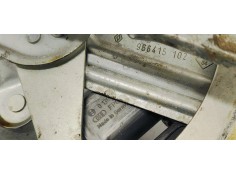 Recambio de elevalunas delantero derecho para renault scenic iii 1.9 dci 130 referencia OEM IAM 807302741R  