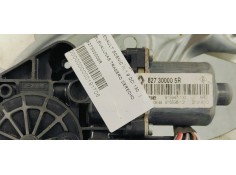 Recambio de elevalunas trasero derecho para renault scenic iii 1.9 dci 130 referencia OEM IAM 827300005R  