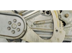 Recambio de elevalunas delantero derecho para renault scenic iii 1.9 dci 130 referencia OEM IAM 807300011R  