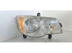 Recambio de faro derecho para chrysler grand voyager limited referencia OEM IAM   
