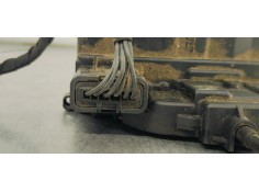Recambio de cerradura puerta trasera derecha para renault scenic iii 1.9 dci 130 referencia OEM IAM 825020033R  