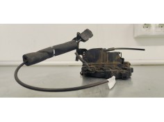 Recambio de cerradura puerta trasera derecha para renault scenic iii 1.9 dci 130 referencia OEM IAM 825020033R  