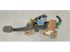 PEDAL EMBRAGUE 465030038R 